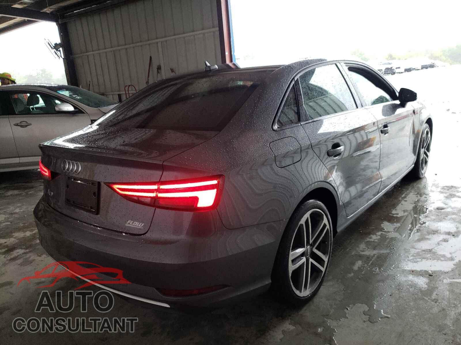 AUDI A3 2018 - WAUAUGFF2J1032227