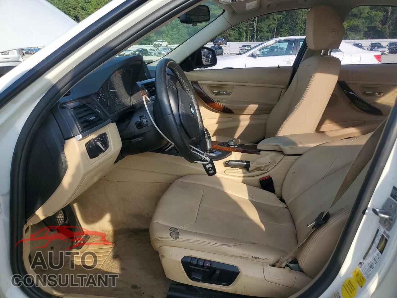 BMW 3 SERIES 2013 - WBA3A5C57DF359389