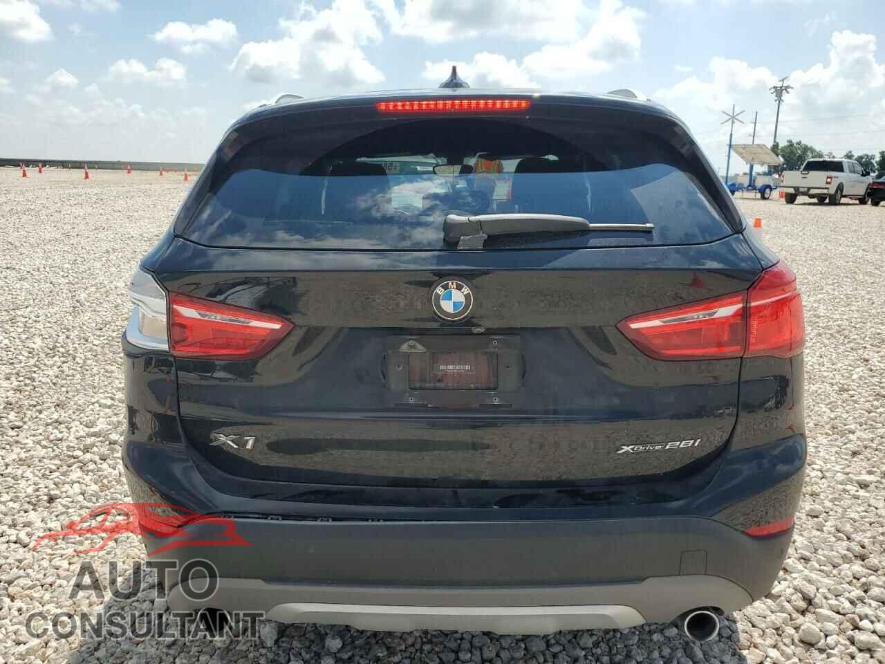 BMW X1 2018 - WBXHT3C3XJ5L29524