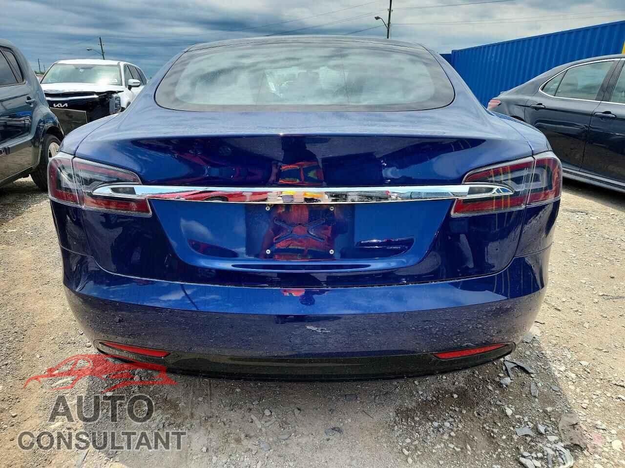 TESLA MODEL S 2017 - 5YJSA1E20HF213260