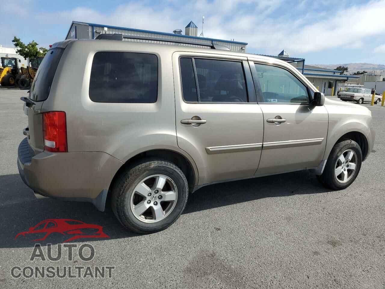 HONDA PILOT 2010 - 5FNYF3H46AB002560