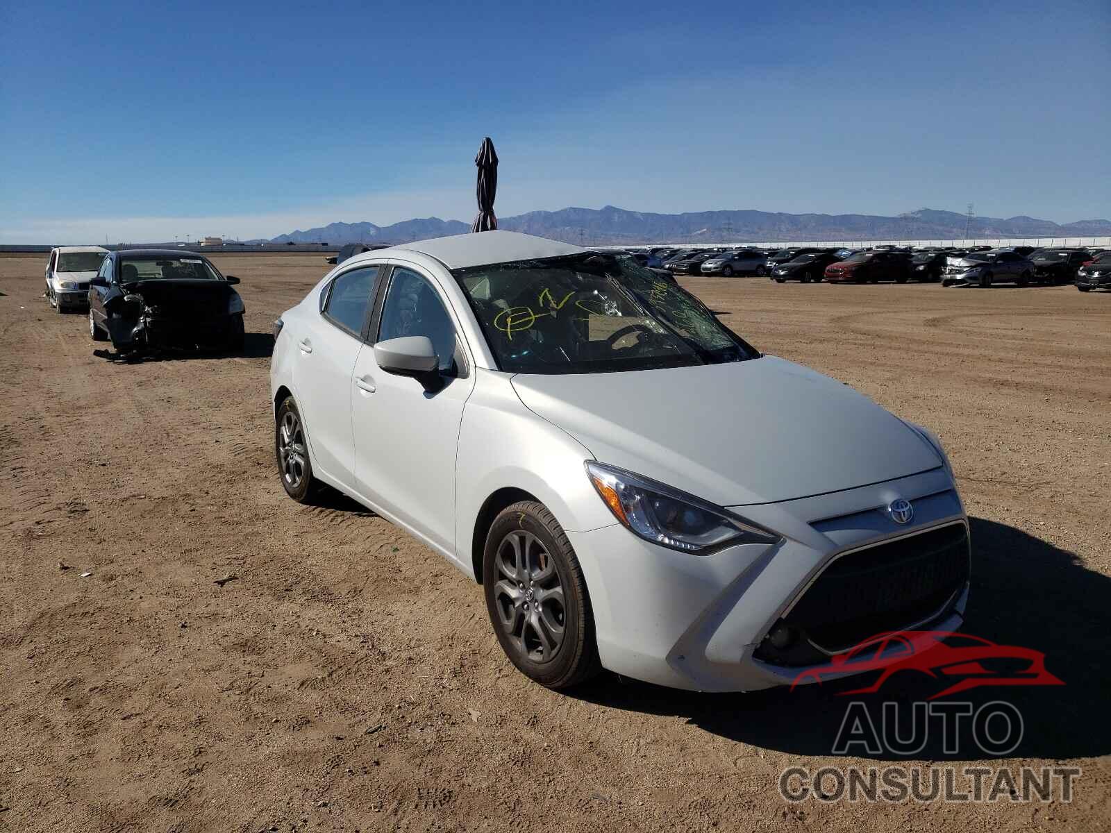 TOYOTA YARIS 2019 - 3MYDLBYV2KY517217