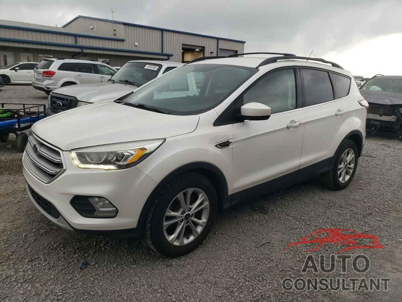 FORD ESCAPE 2017 - 1FMCU0GD4HUA18558
