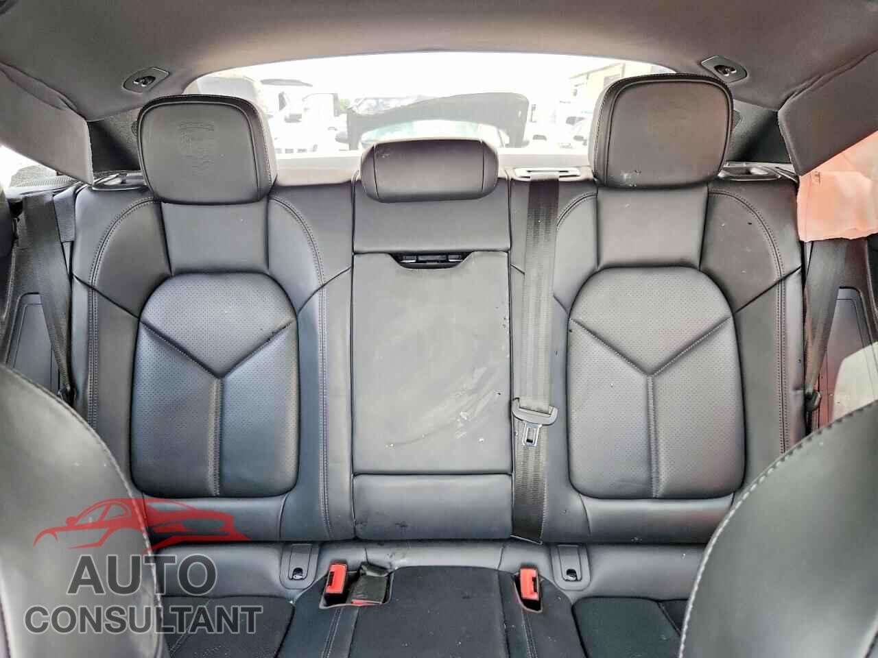 PORSCHE MACAN 2024 - WP1AA2A50RLB04473