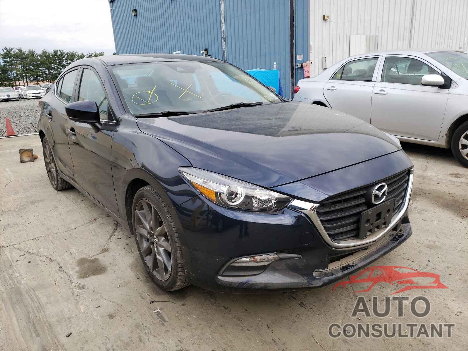 MAZDA 3 2018 - 3MZBN1V38JM163476