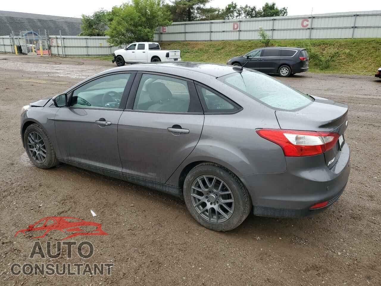 FORD FOCUS 2014 - 1FADP3F2XEL104322