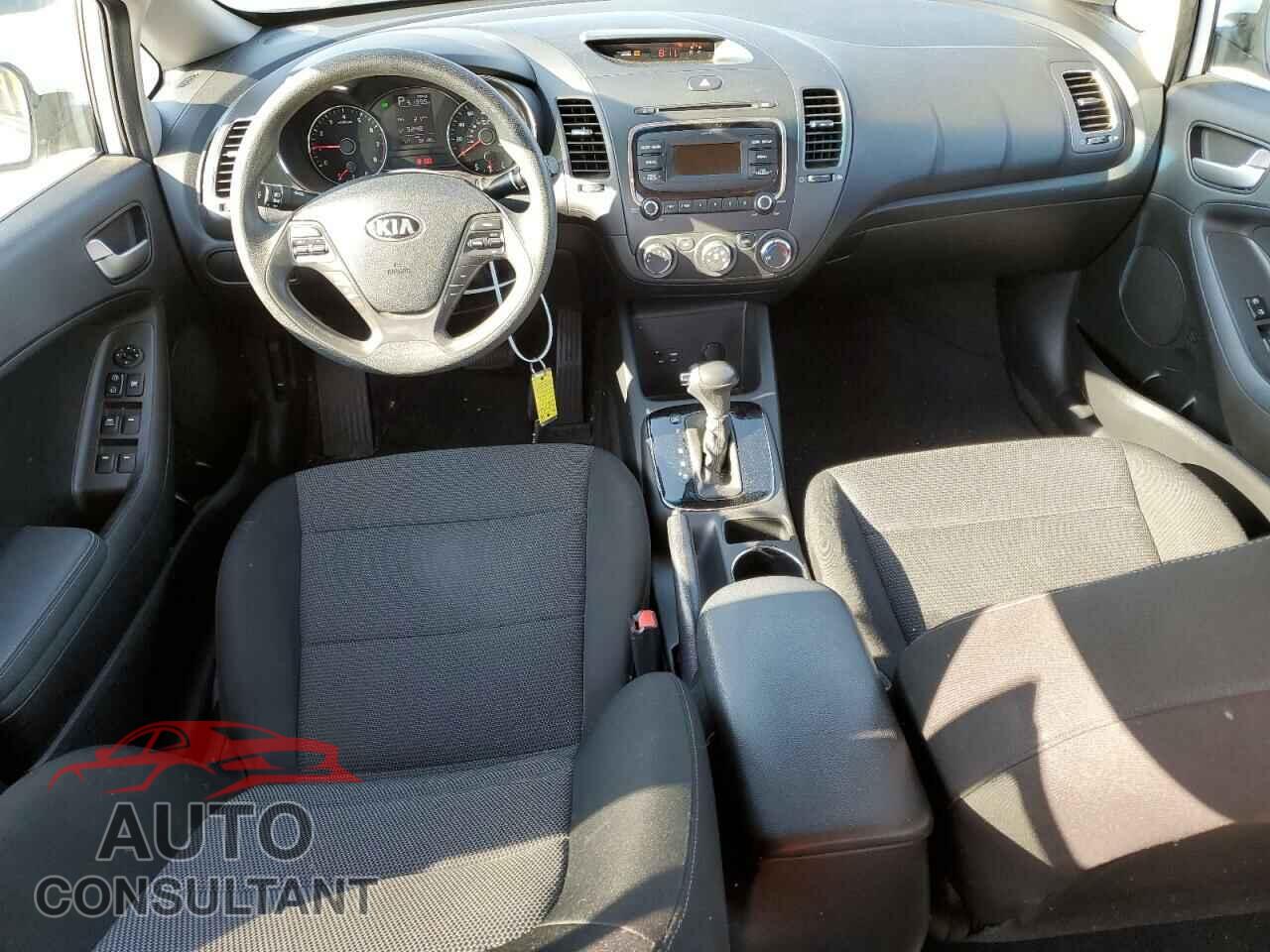 KIA FORTE 2018 - 3KPFK4A78JE227730