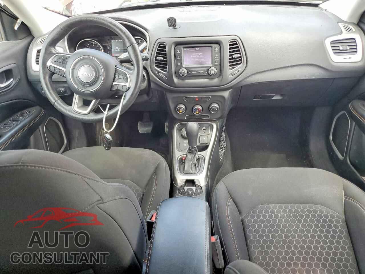 JEEP COMPASS 2017 - 3C4NJDAB0HT597207