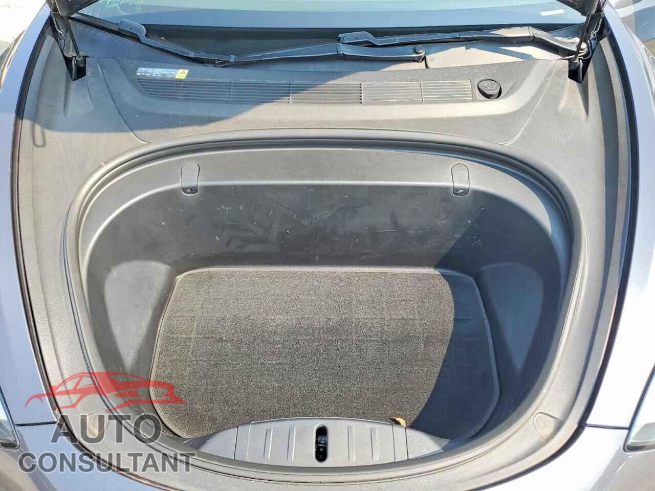 TESLA MODEL 3 2018 - 5YJ3E1EA4JF024178