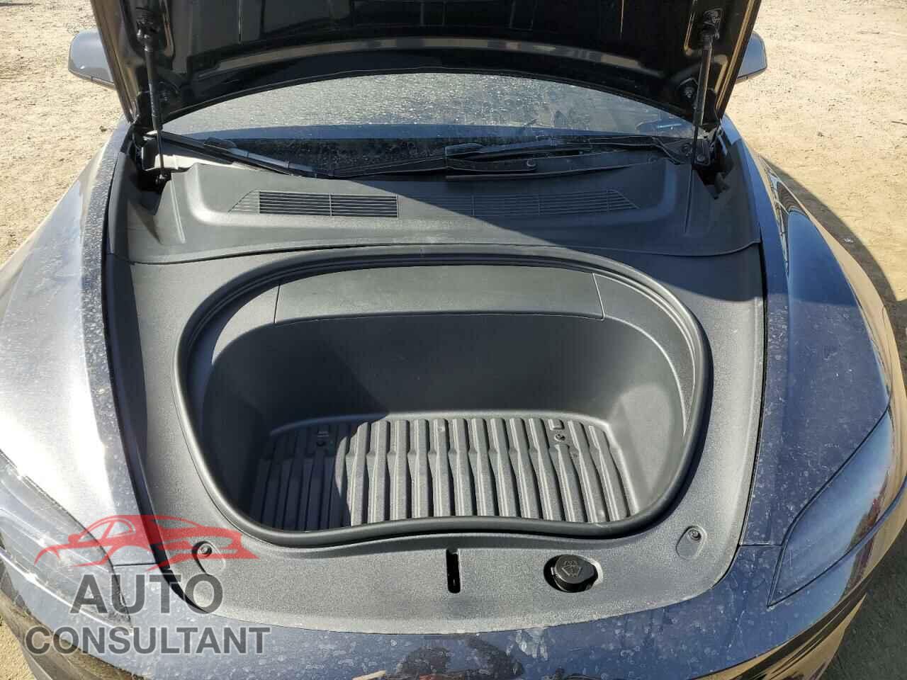 TESLA MODEL 3 2024 - 5YJ3E1EA6RF764911