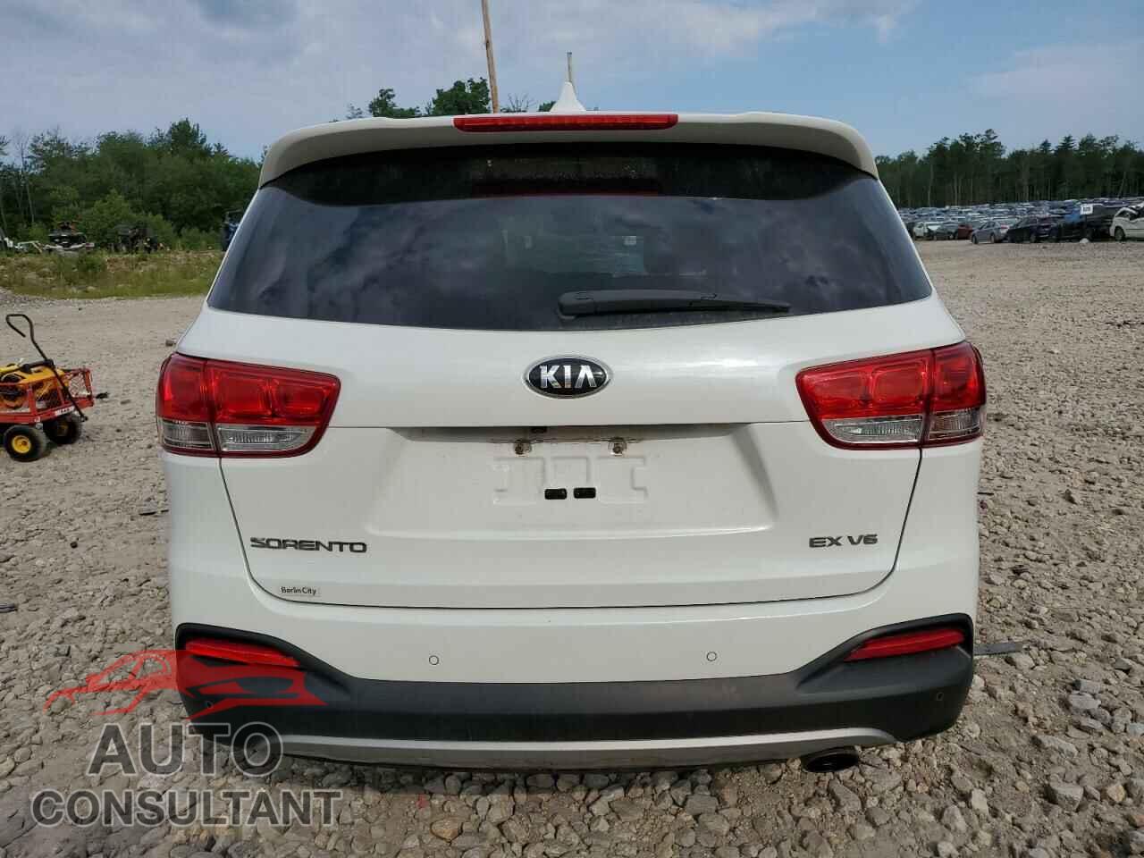 KIA SORENTO 2017 - 5XYPHDA57HG338302