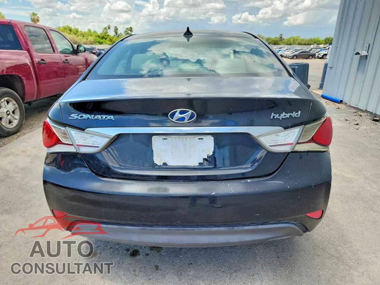HYUNDAI SONATA 2014 - KMHEC4A45EA115132