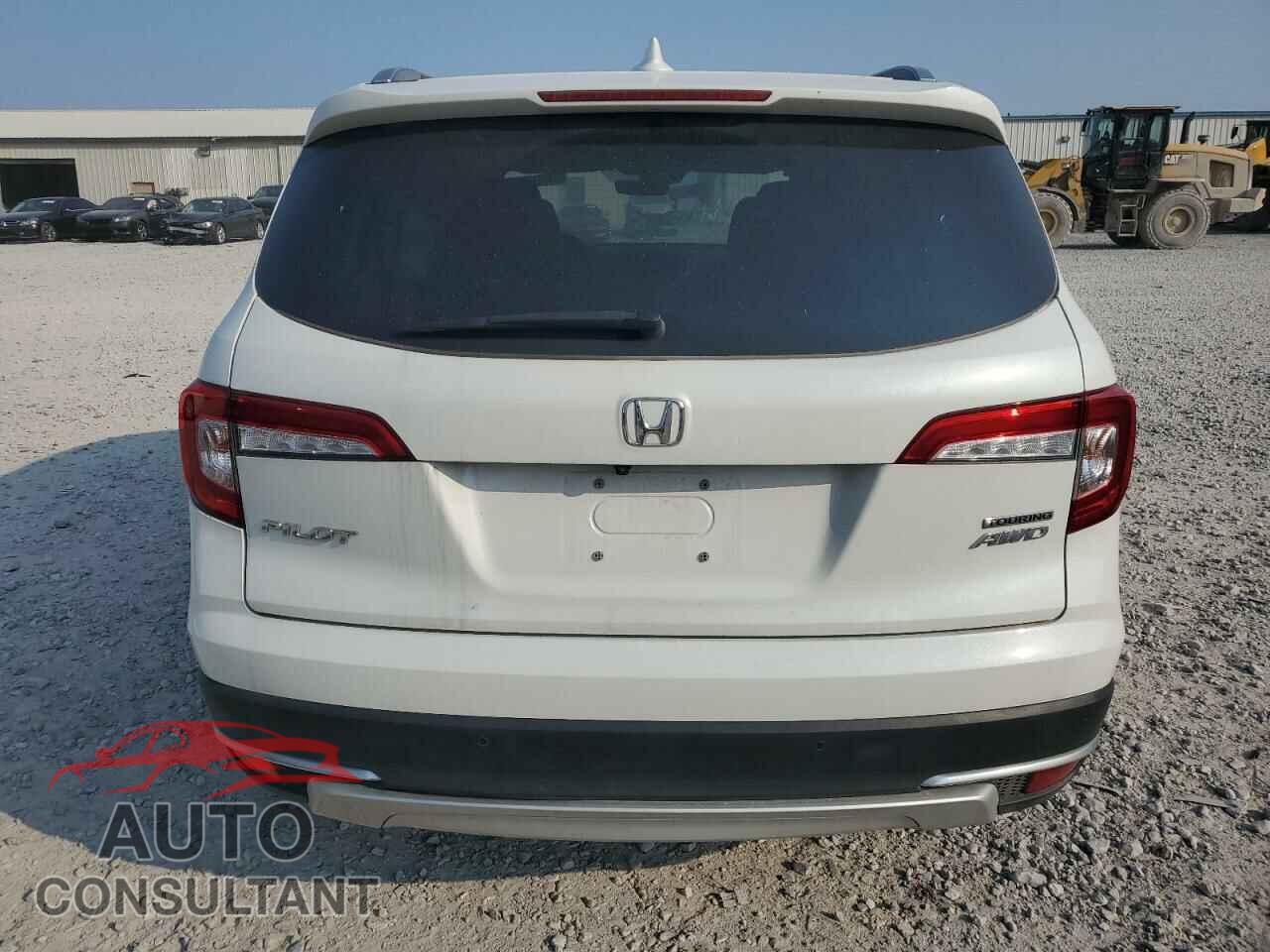 HONDA PILOT 2021 - 5FNYF6H65MB045214
