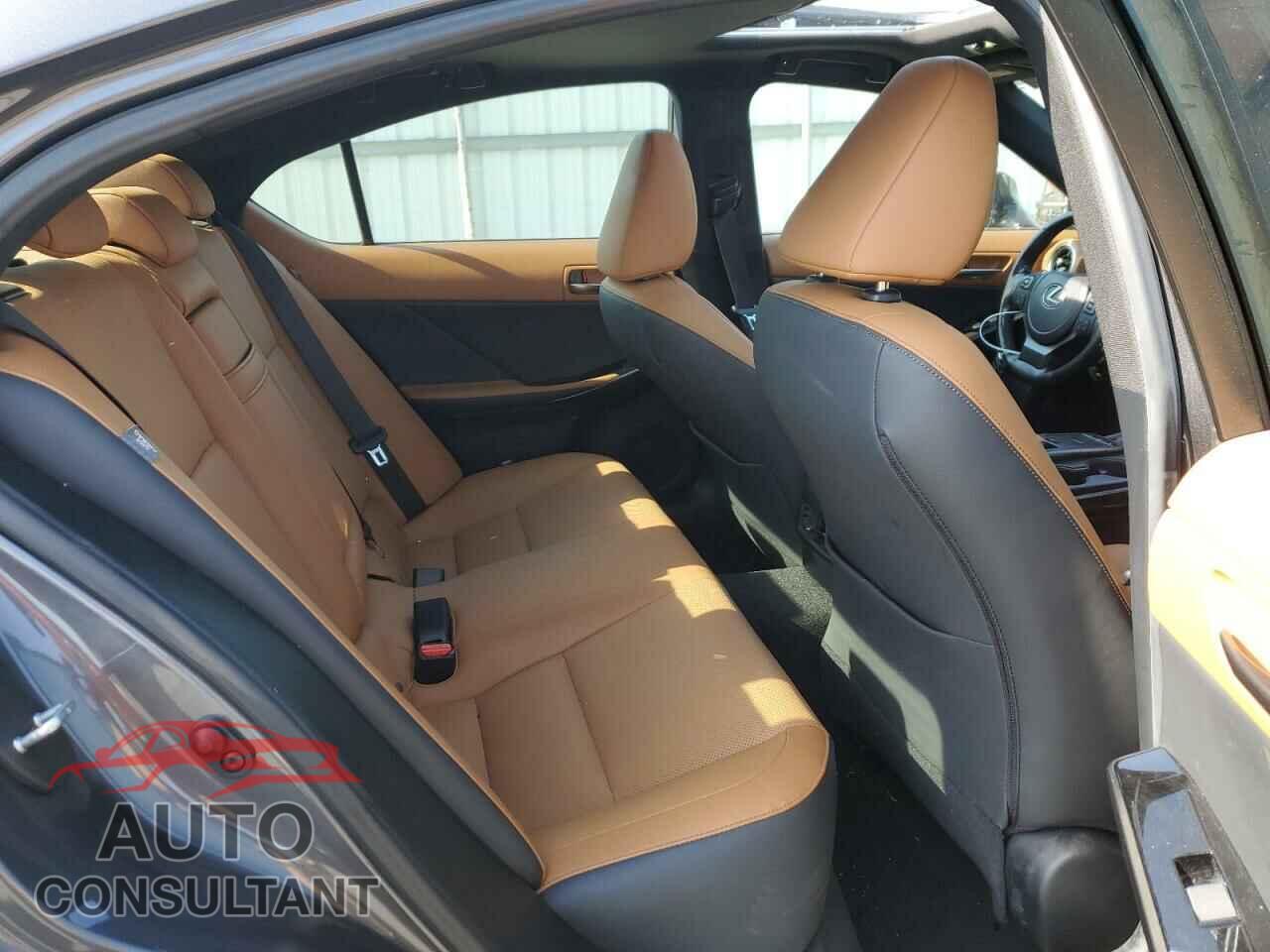 LEXUS IS 2021 - JTHCA1D26M5116757