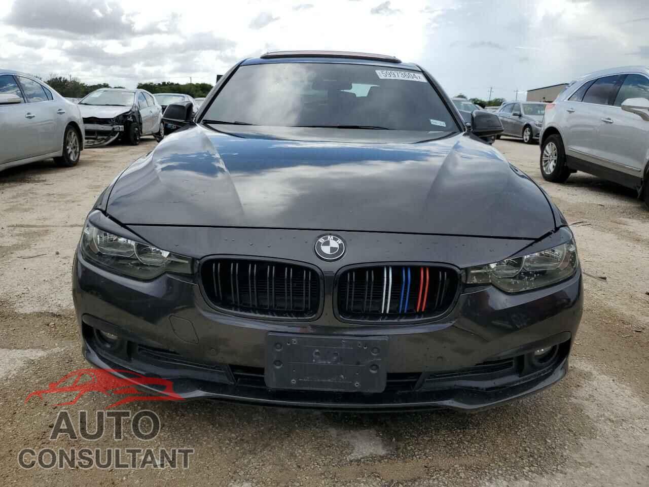 BMW 3 SERIES 2016 - WBA8E1G52GNU10319