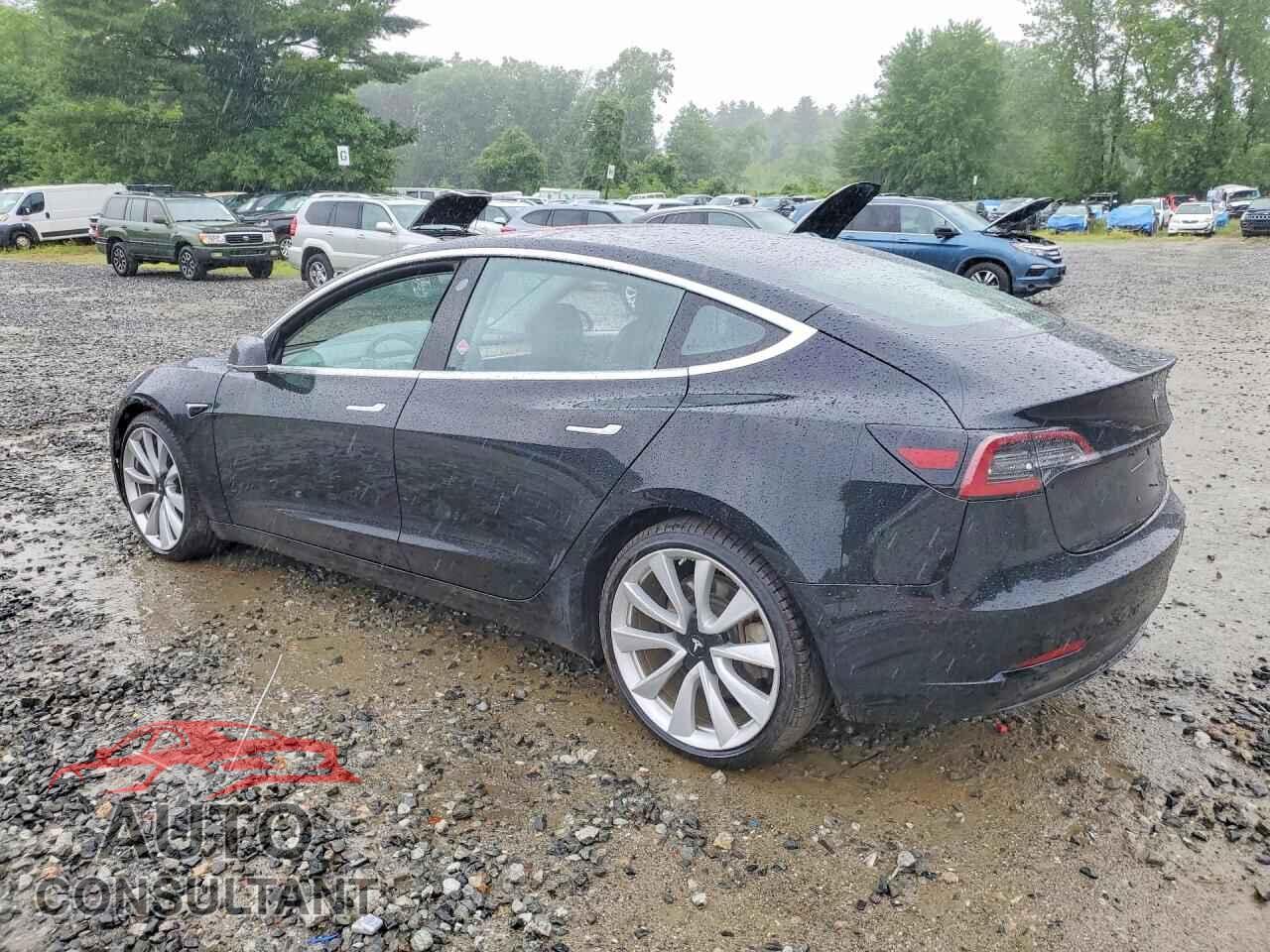 TESLA MODEL 3 2018 - 5YJ3E1EBXJF067304