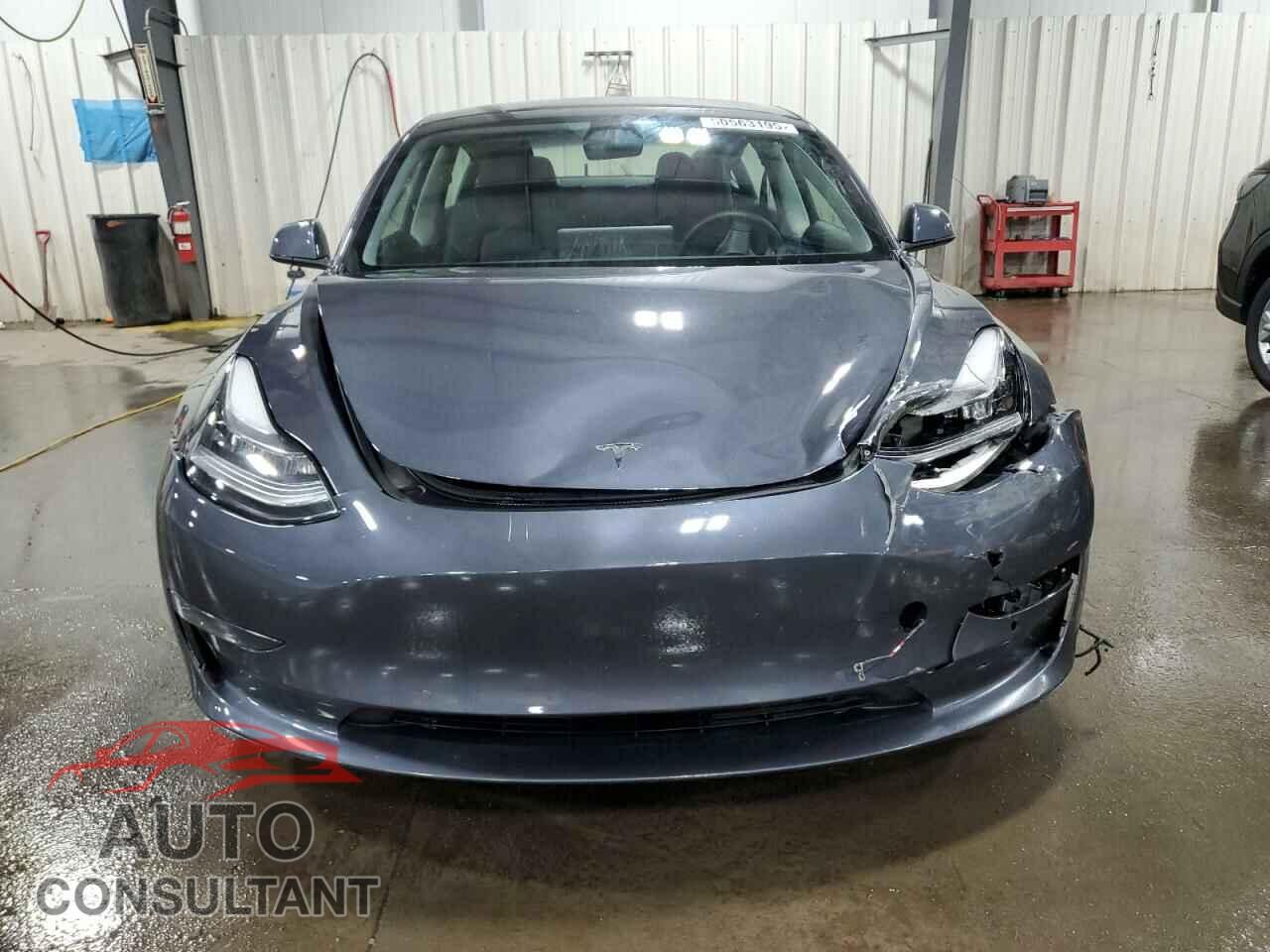 TESLA MODEL 3 2022 - 5YJ3E1EB5NF277735