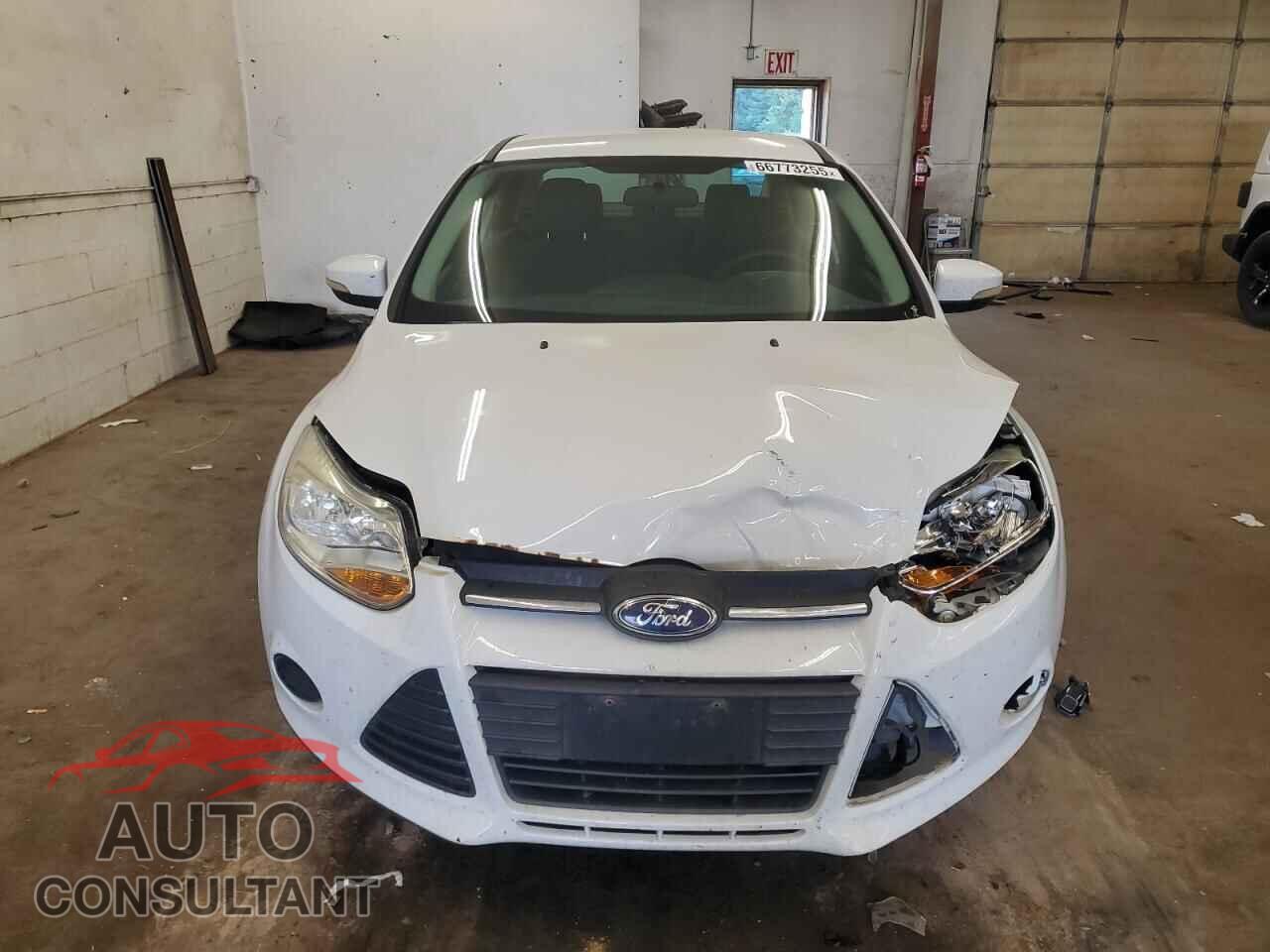 FORD FOCUS 2014 - 1FADP3F26EL373935