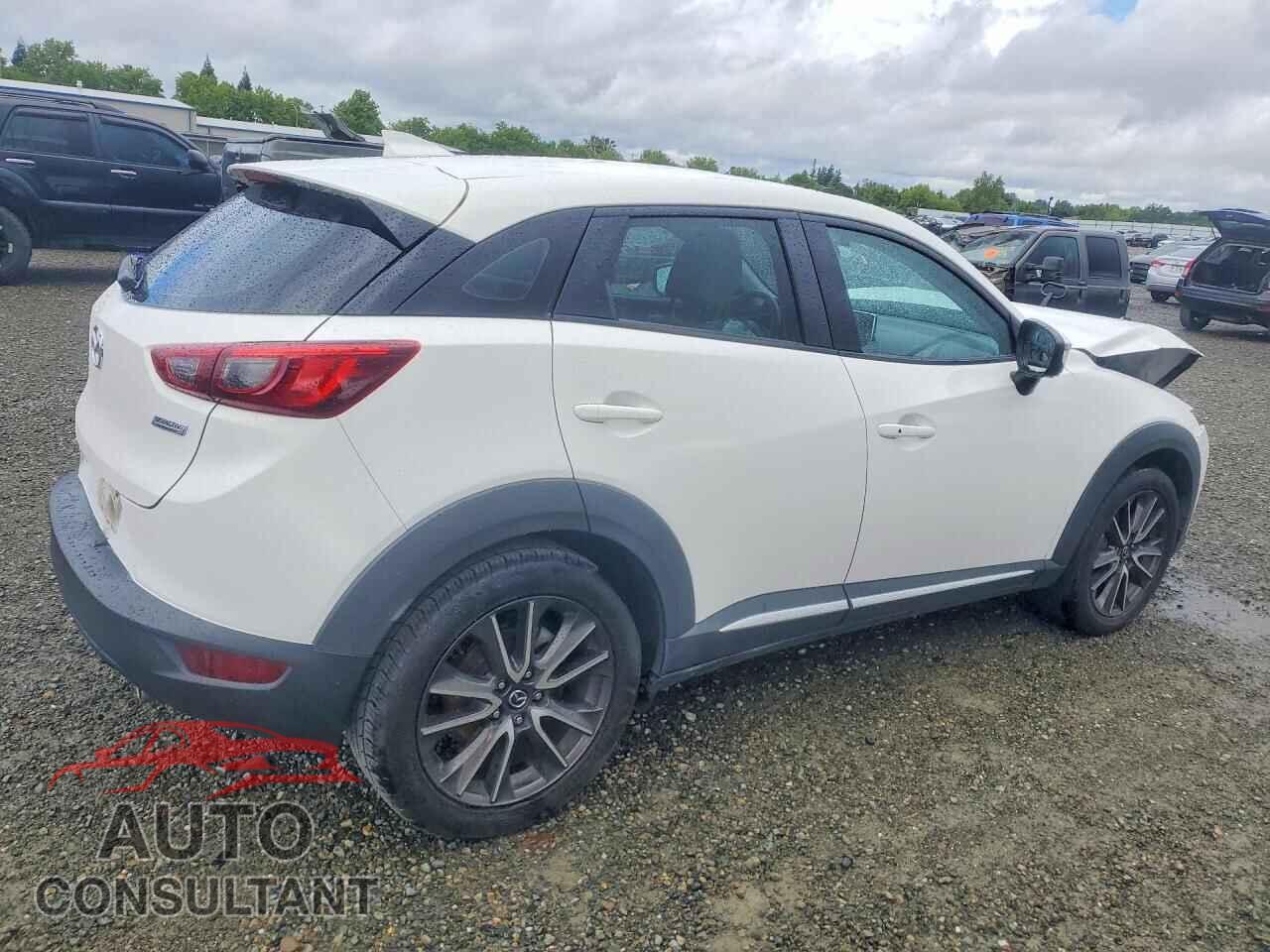 MAZDA CX-3 2017 - JM1DKFD79H0166230
