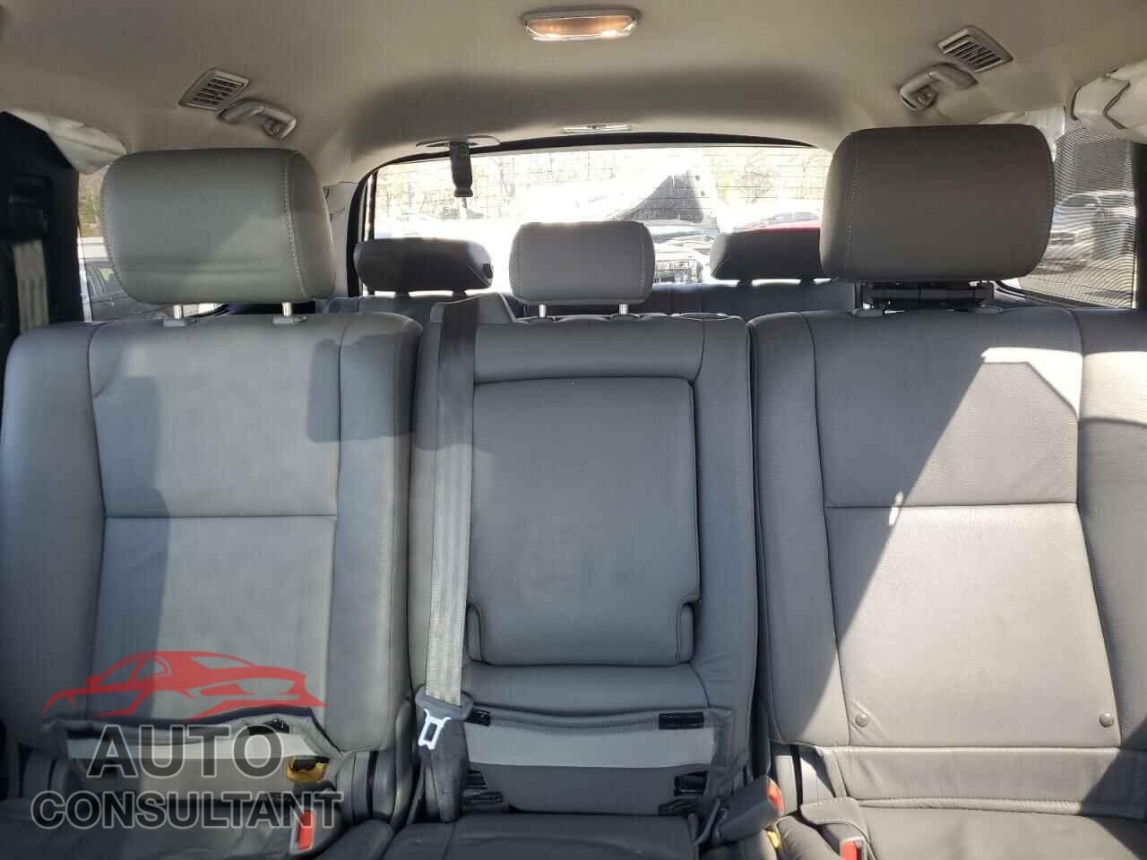 TOYOTA SEQUOIA 2020 - 5TDKY5G11LS074252