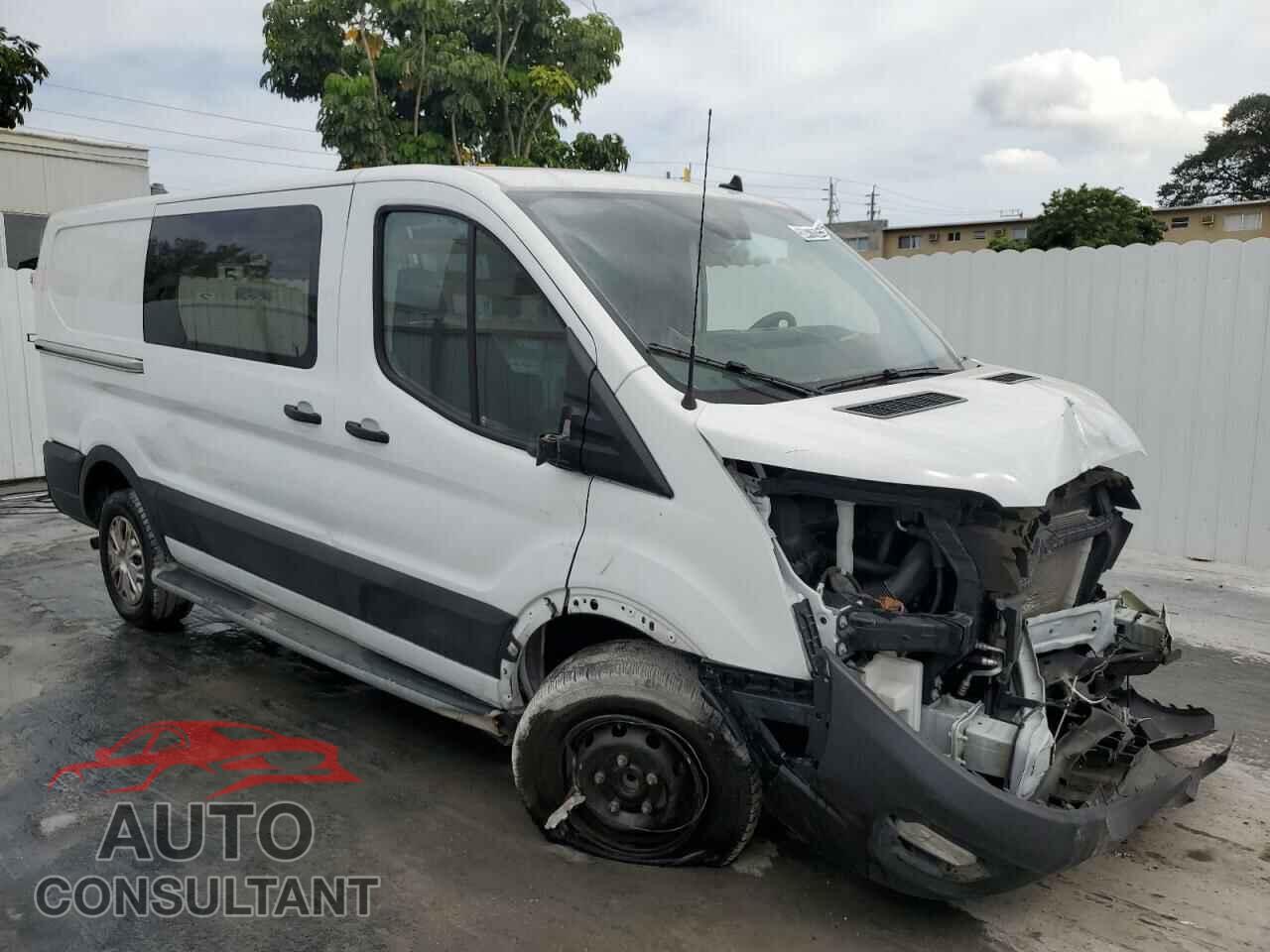 FORD TRANSIT 2022 - 1FTBR1Y82NKA24262