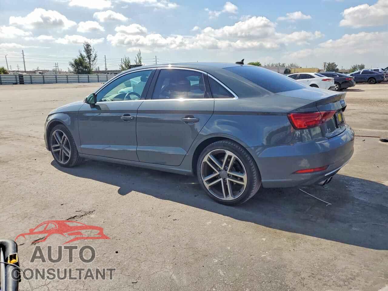 AUDI A3 2019 - WAUAUGFFXK1014477