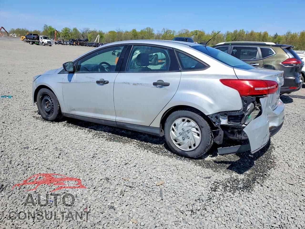 FORD FOCUS 2015 - 1FADP3E22FL286309