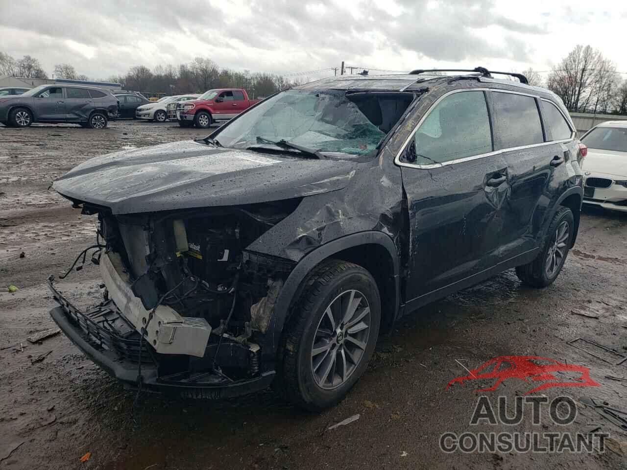 TOYOTA HIGHLANDER 2019 - 5TDJZRFH0KS714822