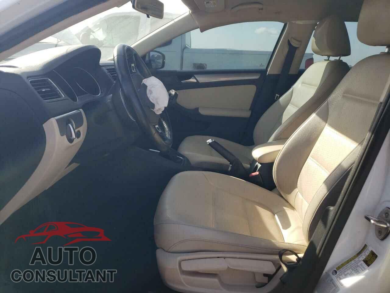 VOLKSWAGEN JETTA 2017 - 3VWDB7AJ1HM329159
