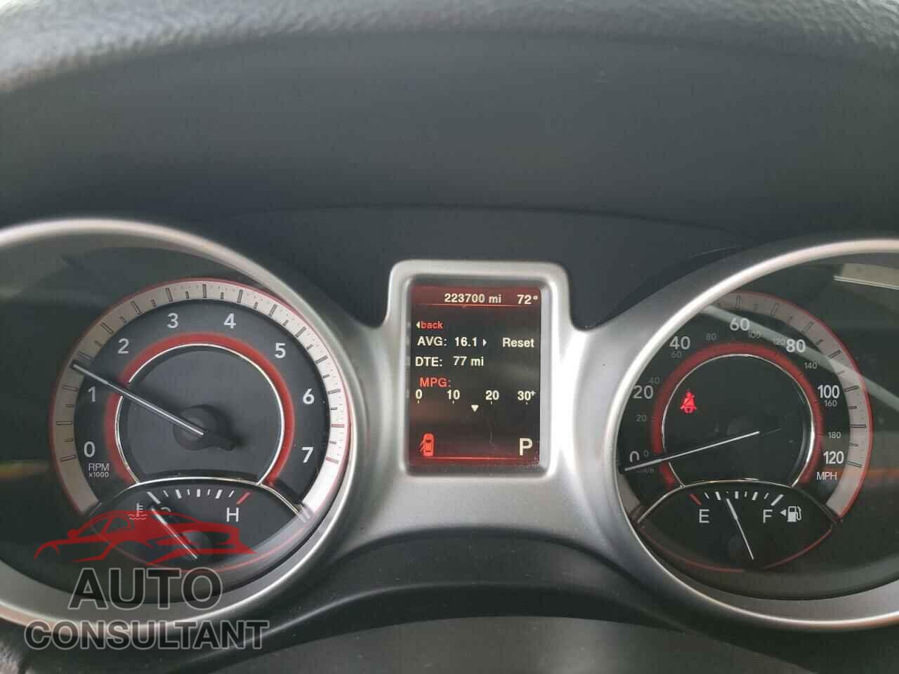 DODGE JOURNEY 2018 - 3C4PDCAB2JT208583