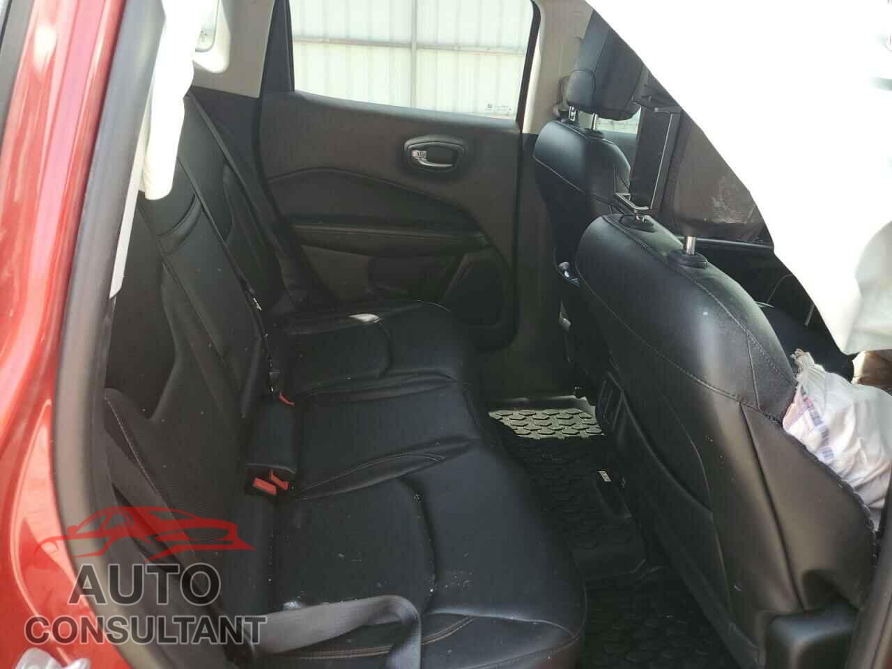 JEEP COMPASS 2018 - 3C4NJDCB9JT135845