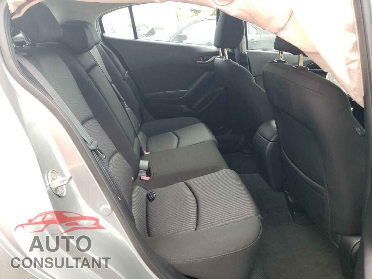 MAZDA 3 2016 - JM1BM1M76G1340977