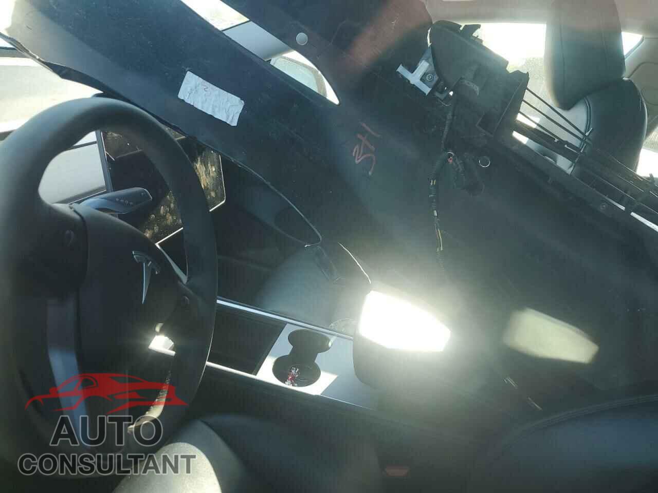 TESLA MODEL 3 2021 - 5YJ3E1EA3MF076793