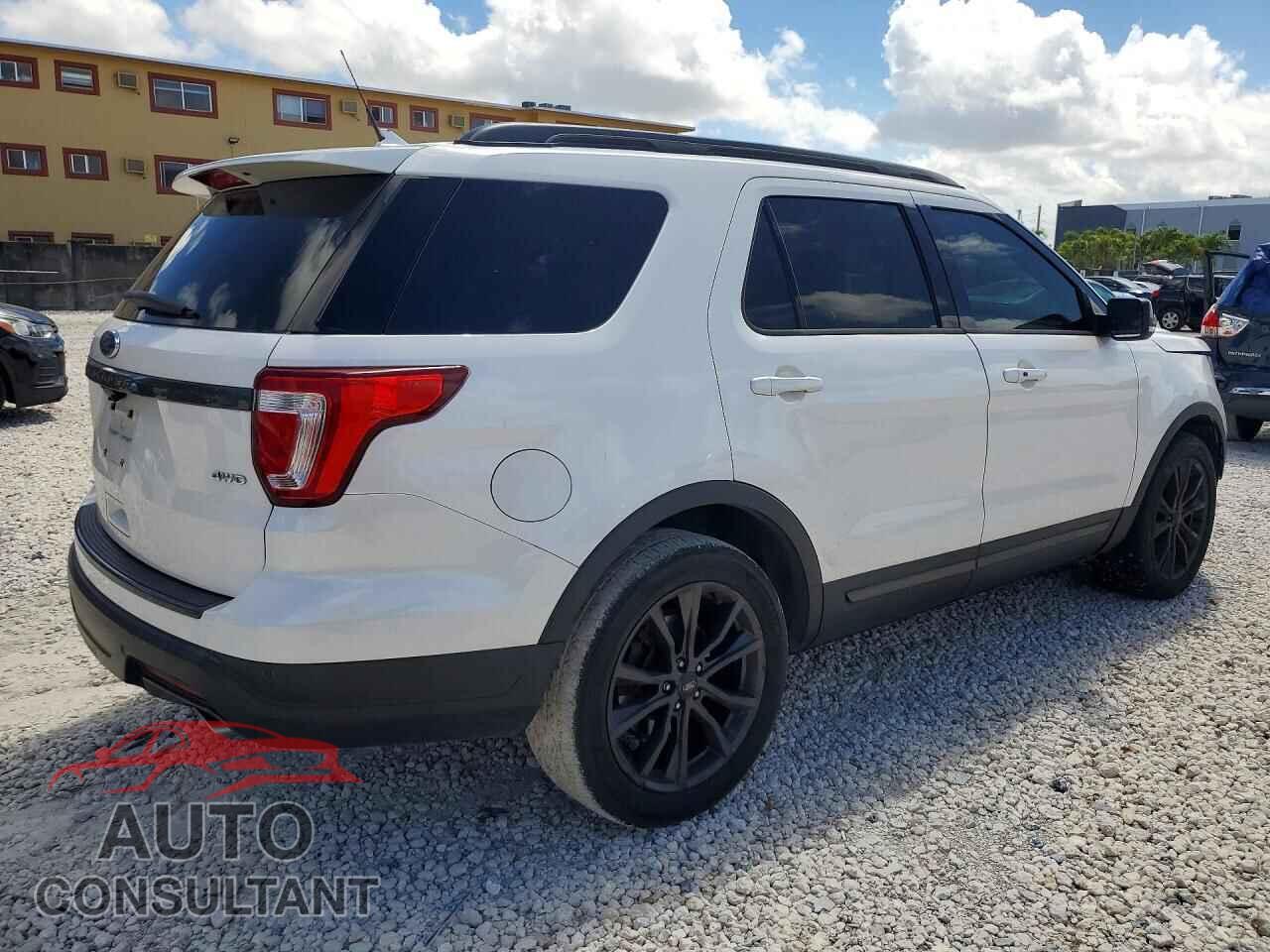 FORD EXPLORER 2018 - 1FM5K8D82JGA94417