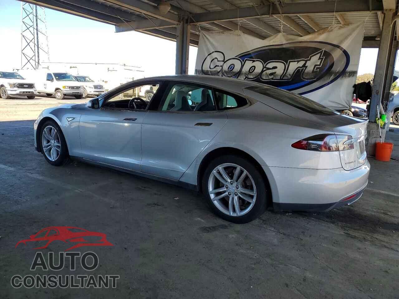 TESLA MODEL S 2013 - 5YJSA1CN9DFP23632