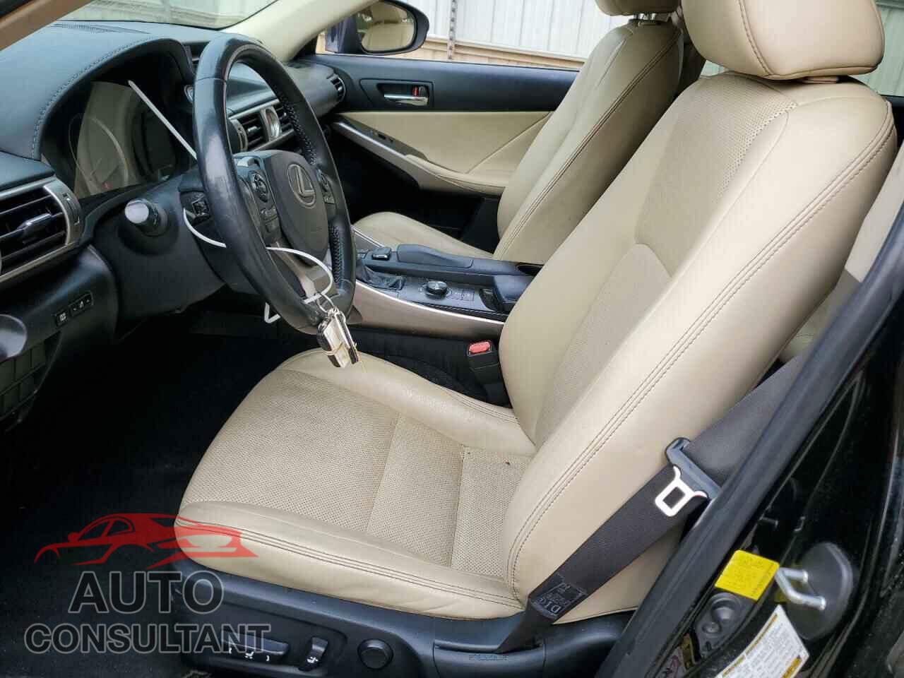 LEXUS IS 2015 - JTHBF1D2XF5057308