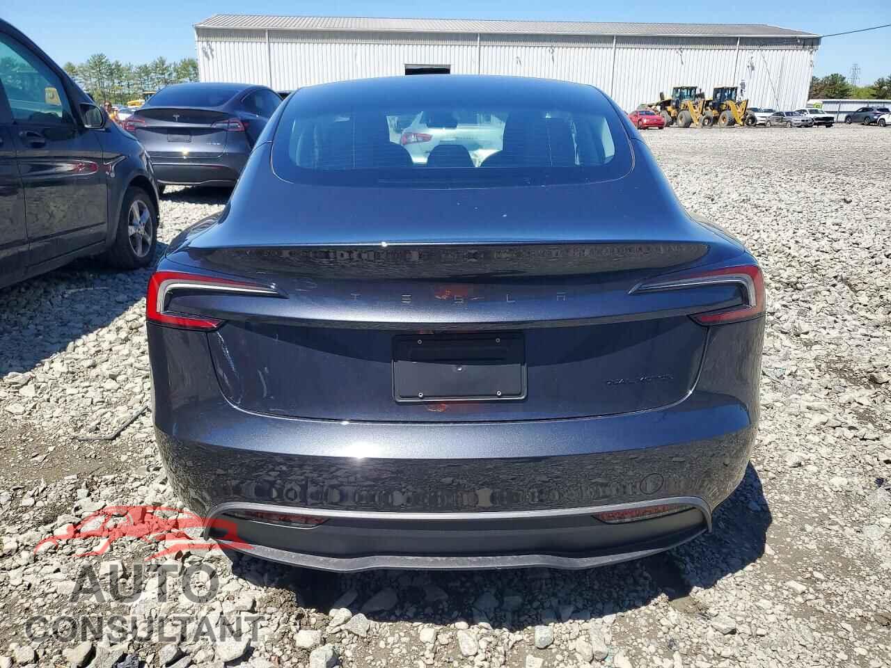 TESLA MODEL 3 2026 - 5YJ3E1EB9TF166165