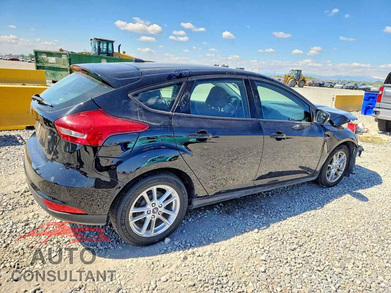 FORD FOCUS 2017 - 1FADP3K22HL246786