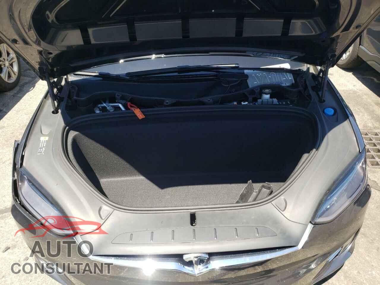 TESLA MODEL X 2017 - 5YJXCBE24HF066169