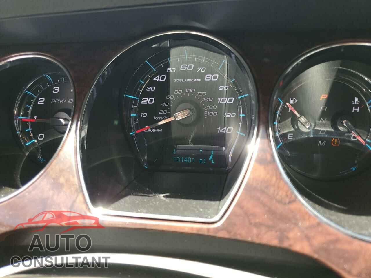 FORD TAURUS 2011 - 1FAHP2EW6BG165526