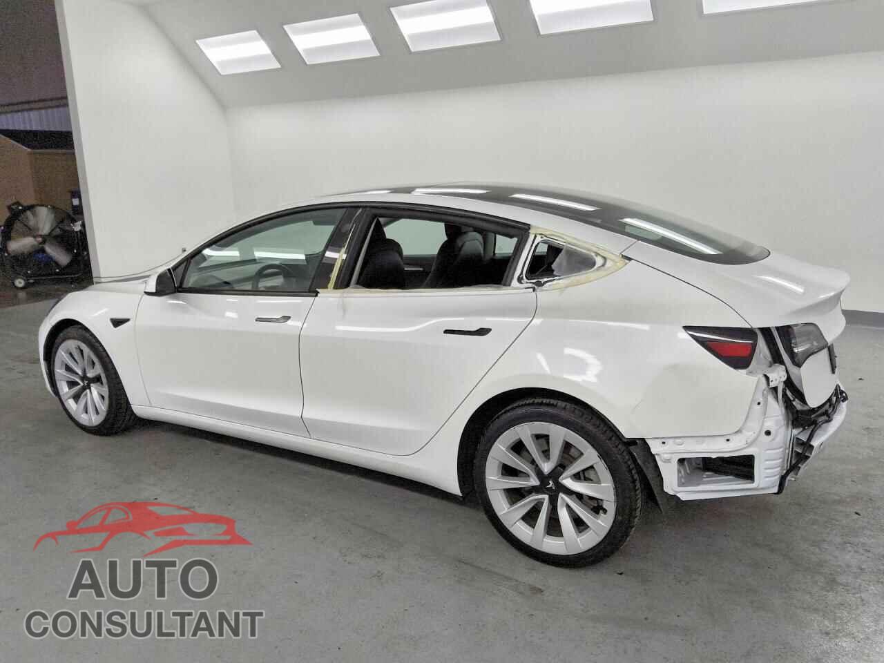 TESLA MODEL 3 2023 - 5YJ3E1EA7PF460466
