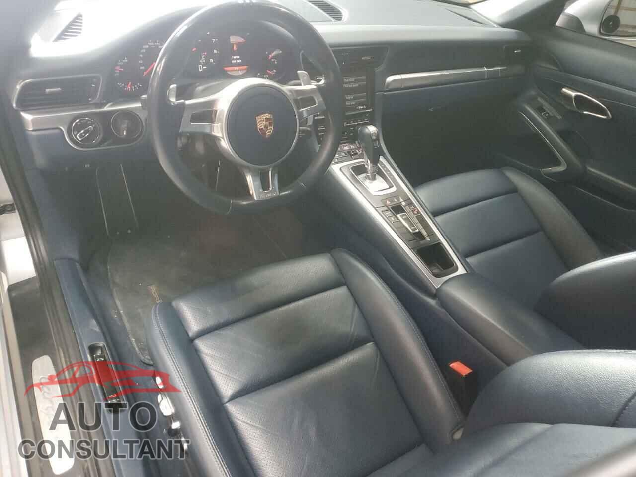 PORSCHE 911 2015 - WP0BA2A99FS132024
