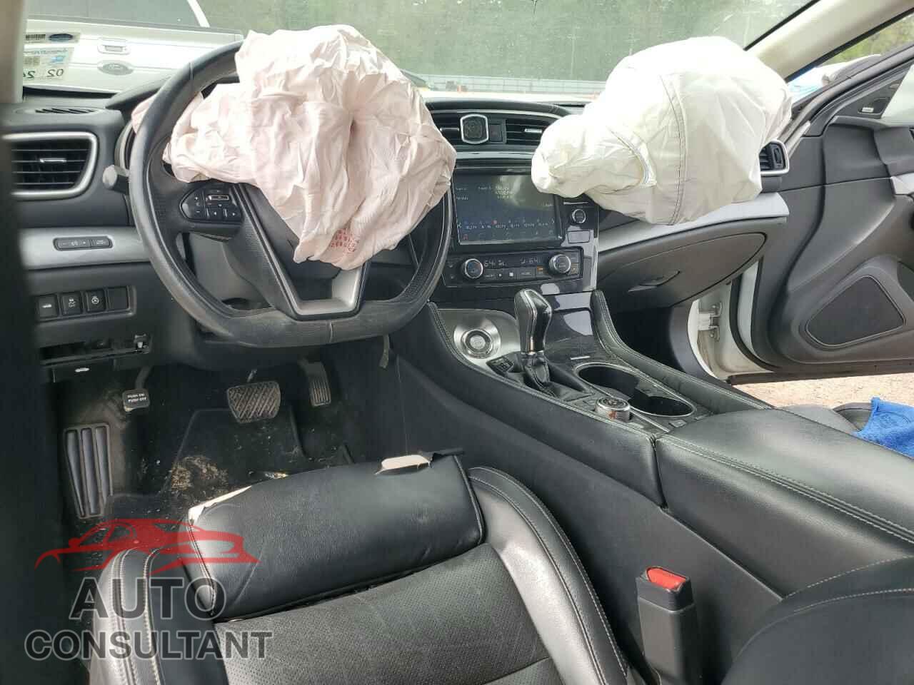 NISSAN MAXIMA 2017 - 1N4AA6AP3HC407066