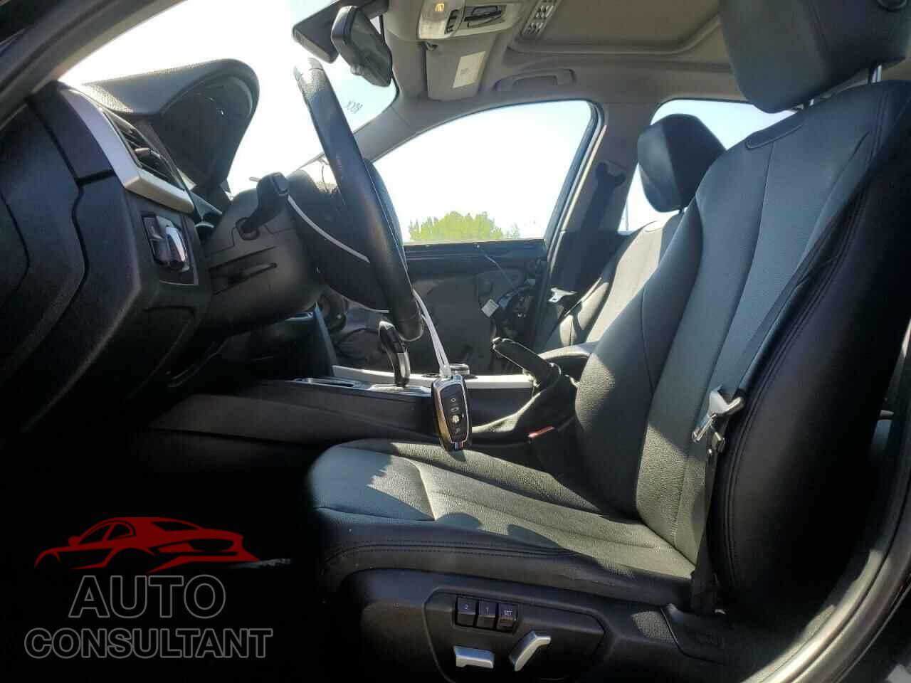 BMW 3 SERIES 2016 - WBA8E5G5XGNU20670