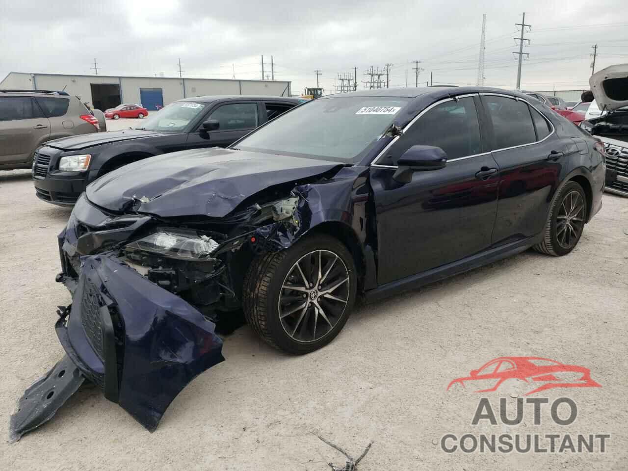 TOYOTA CAMRY 2021 - 4T1G11AKXMU517429