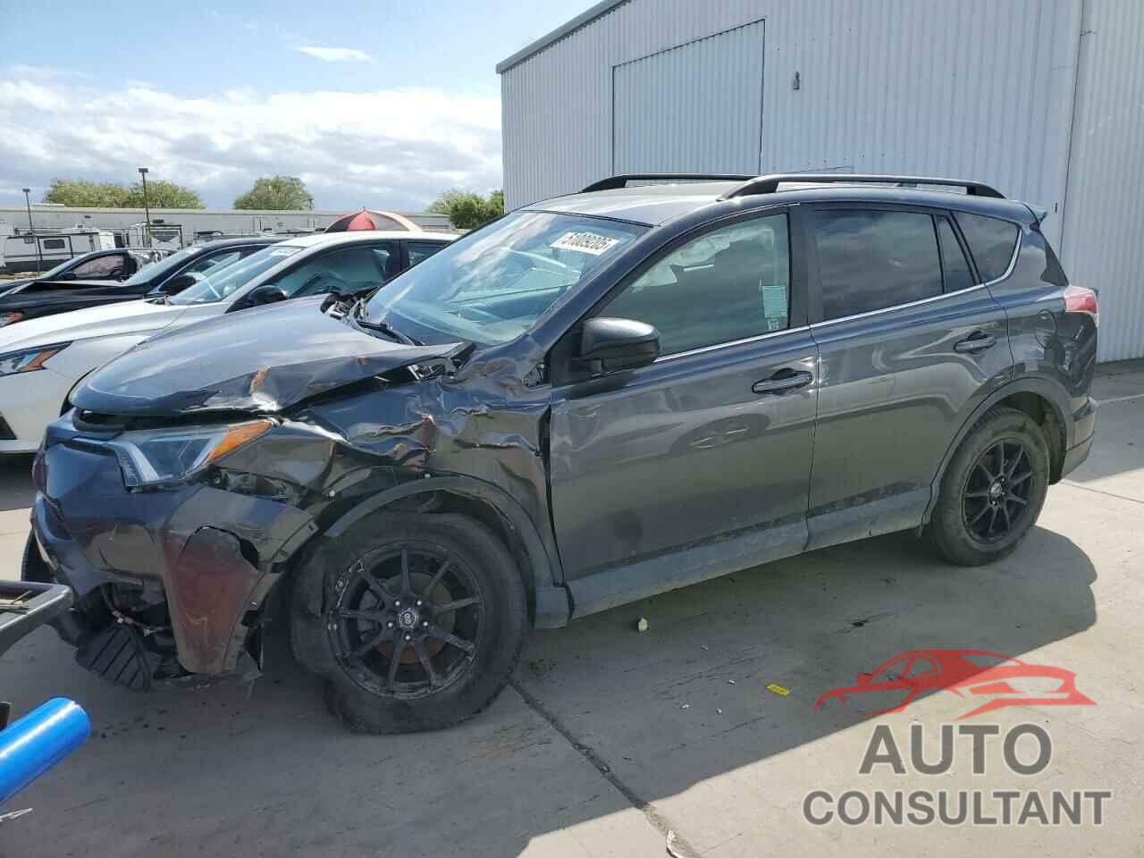 TOYOTA RAV4 2018 - 2T3ZFREV6JW457245