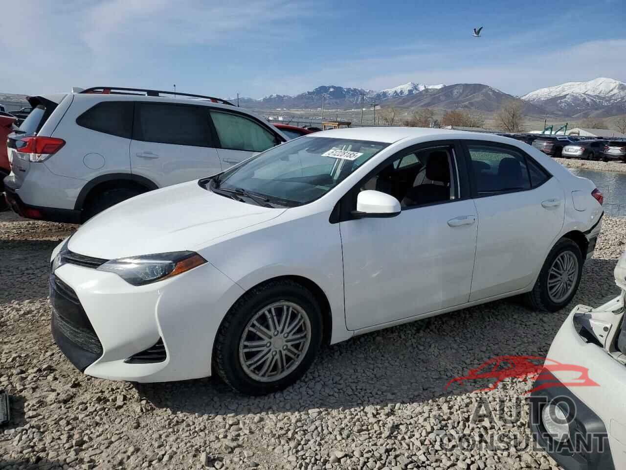TOYOTA COROLLA 2018 - 2T1BURHE5JC071753