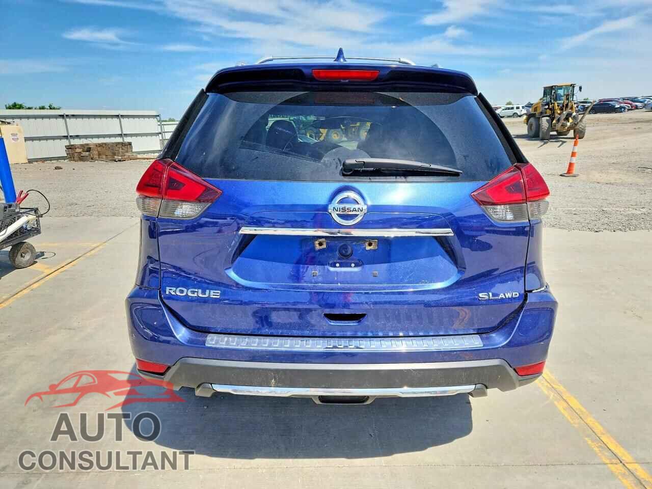 NISSAN ROGUE 2017 - 5N1AT2MV0HC777717