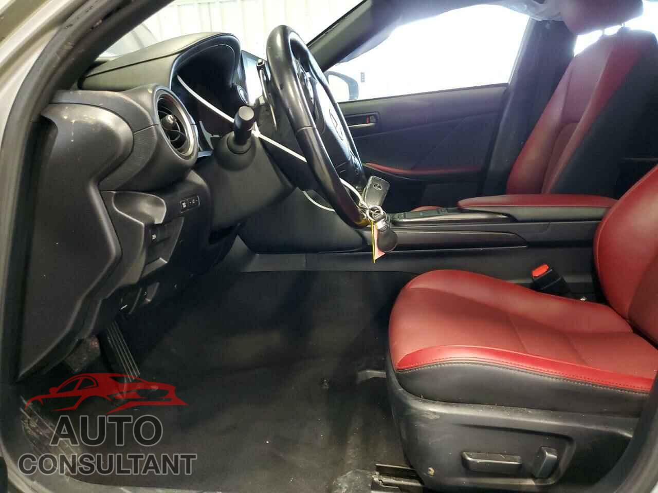 LEXUS IS 2021 - JTHAA1D22M5116858
