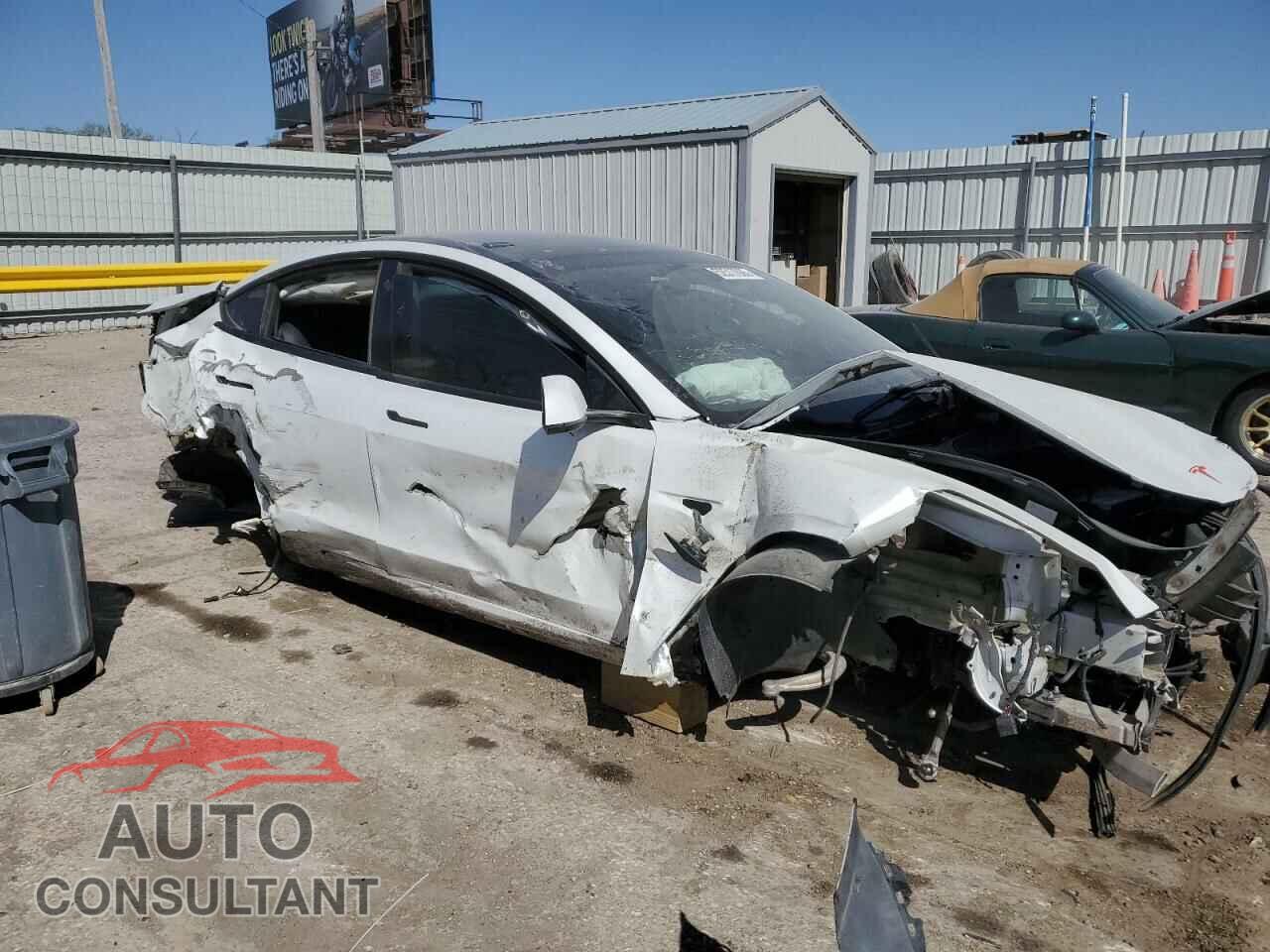 TESLA MODEL 3 2019 - 5YJ3E1EA7KF484596